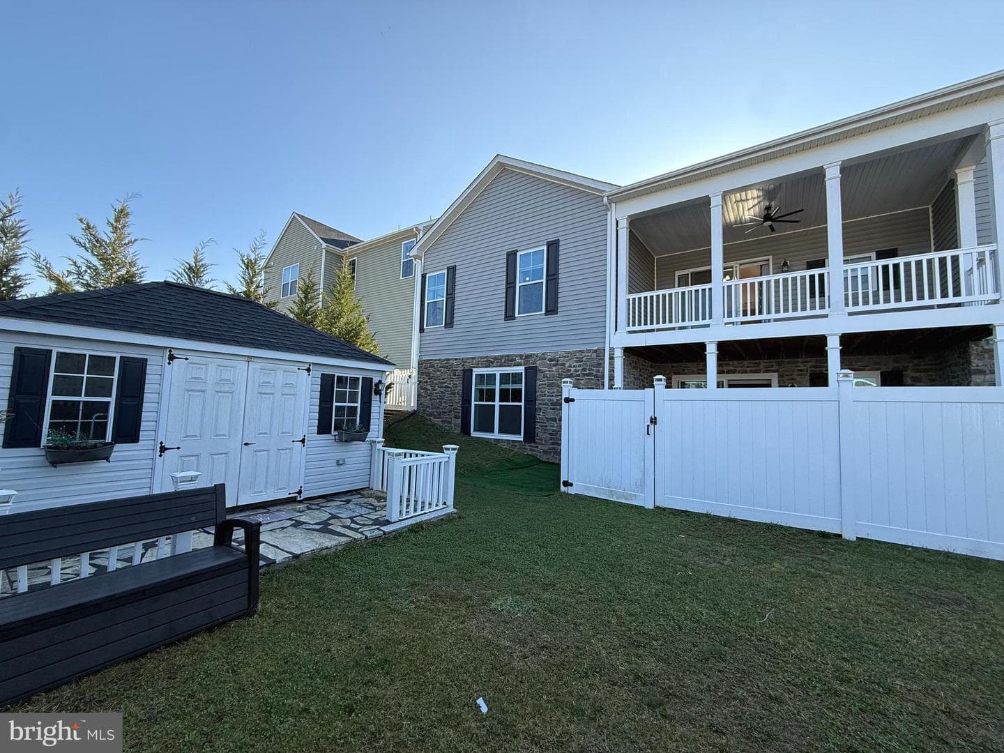 210 Aylesbury Ln photo 19