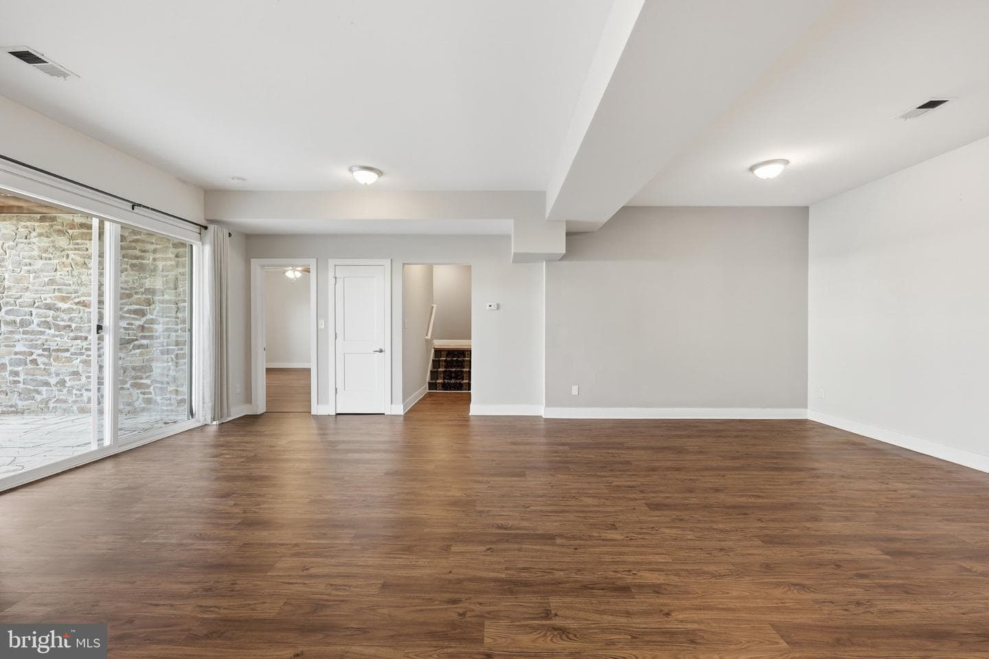 210 Aylesbury Ln photo 54