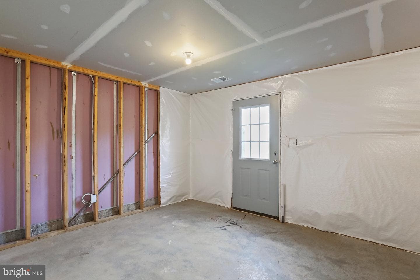 43 Andover Court photo 27
