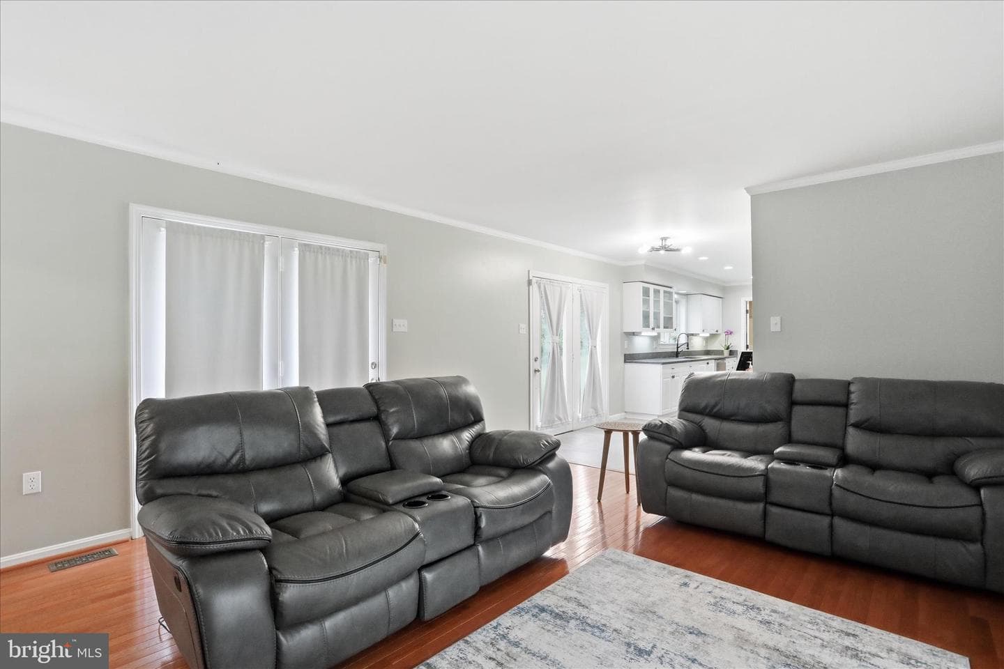 12 Columbus Court photo 22