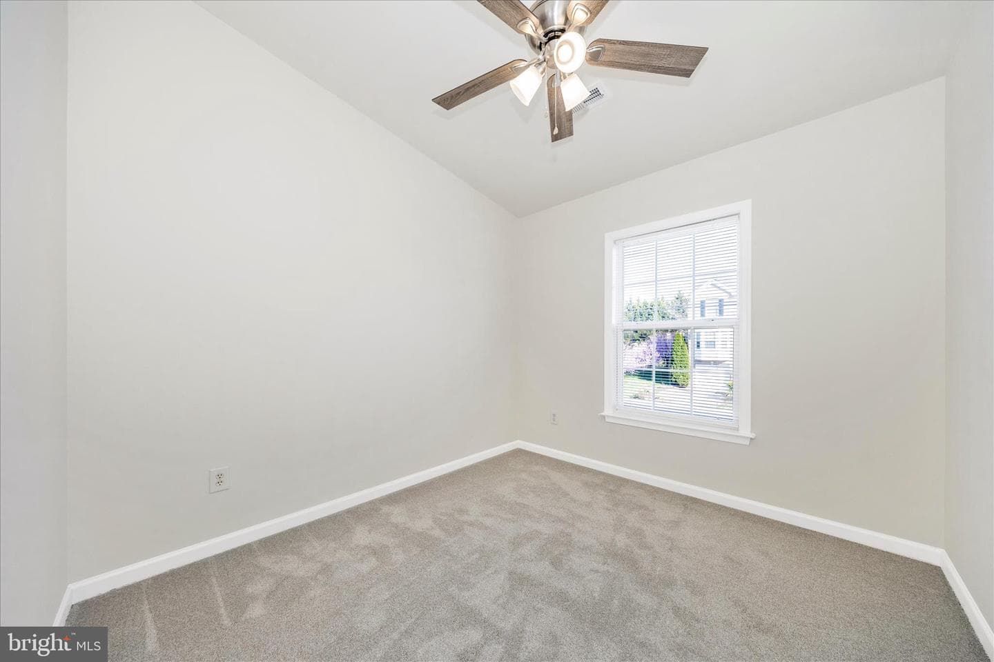 21 Lopez Drive photo 33