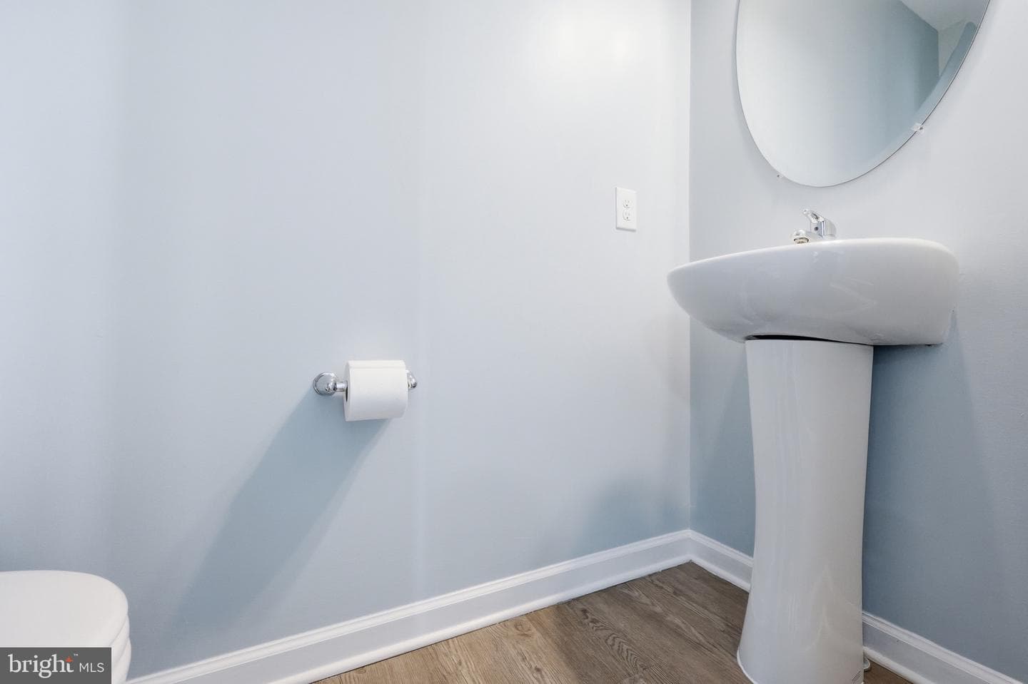 49 Britania Court photo 18