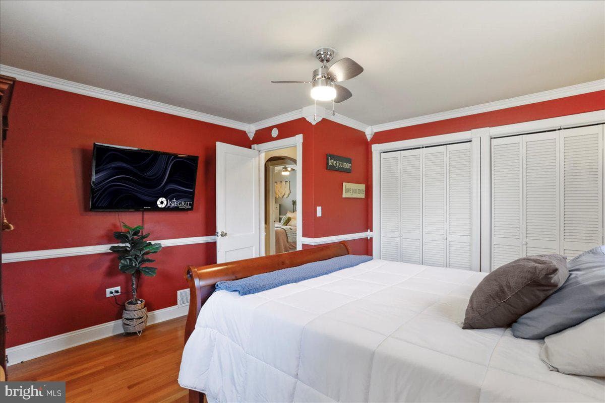 1102 Carrie Way photo 7