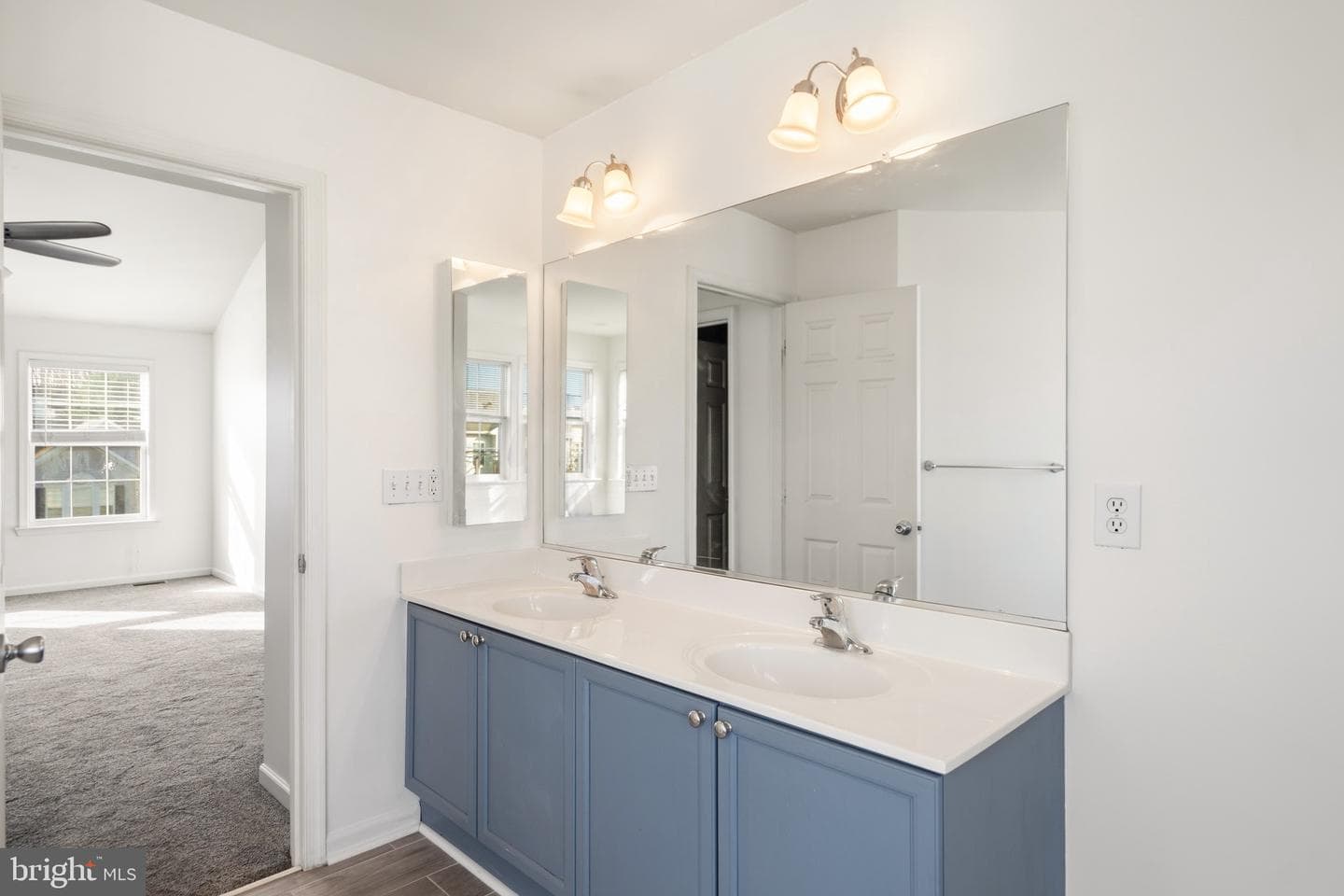 471 Bentley Drive photo 33