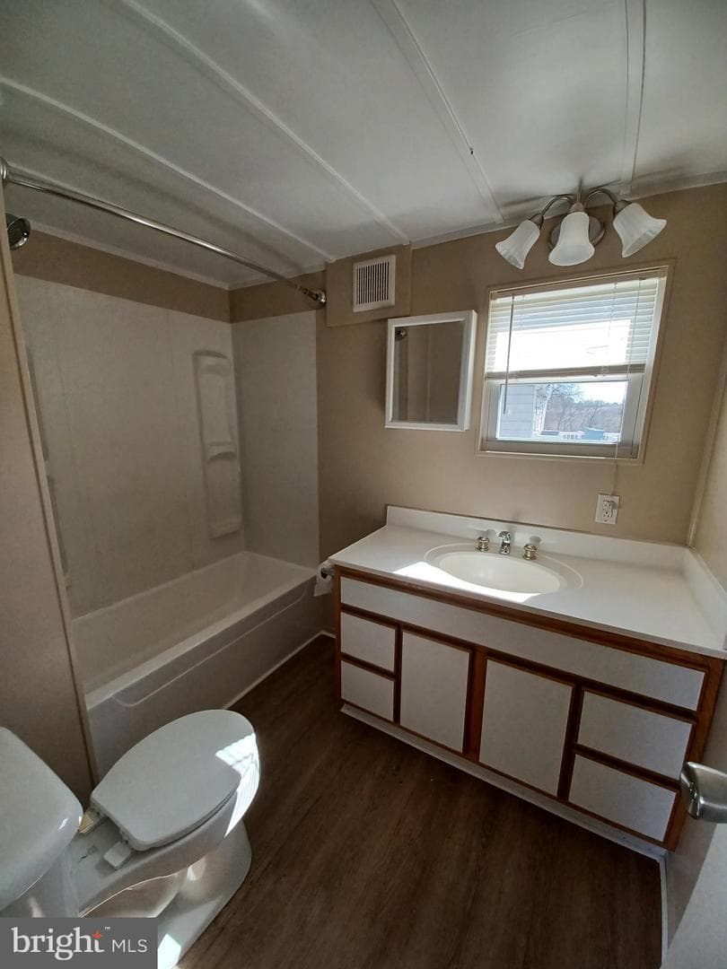 130 Treatwater Drive photo 13
