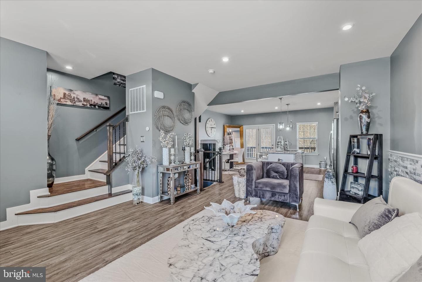 203 Ontario Drive photo 12