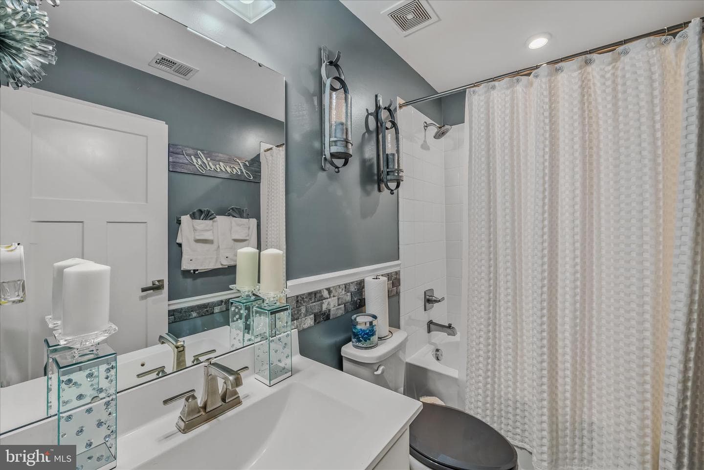 203 Ontario Drive photo 26