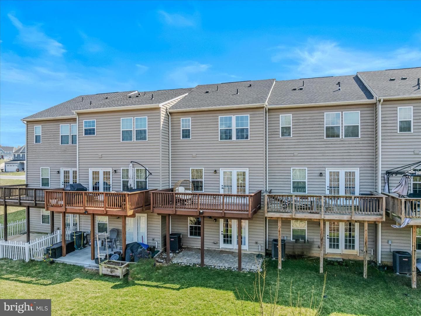 203 Ontario Drive photo 39