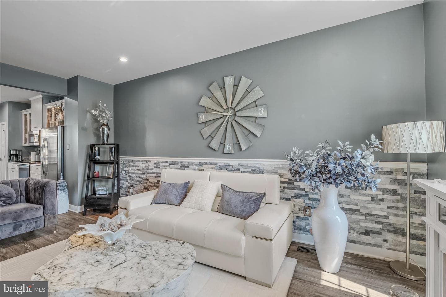 203 Ontario Drive photo 7