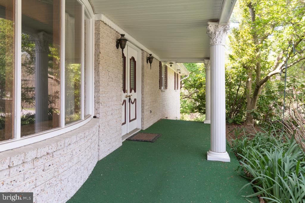 16 Marva Court photo 4