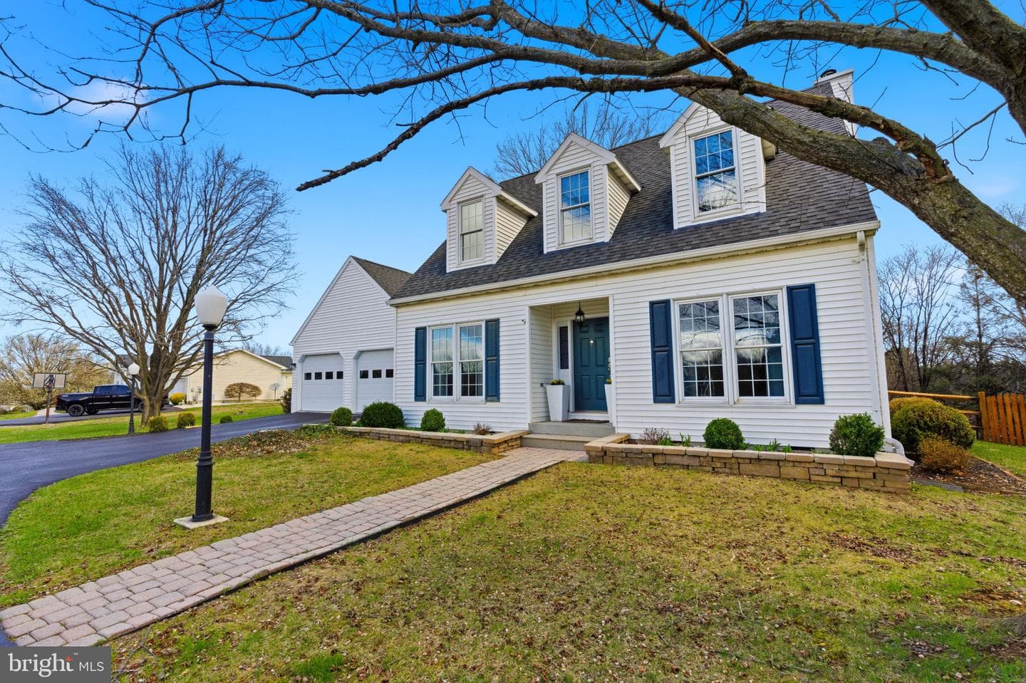 34 Renaissance Drive photo 12