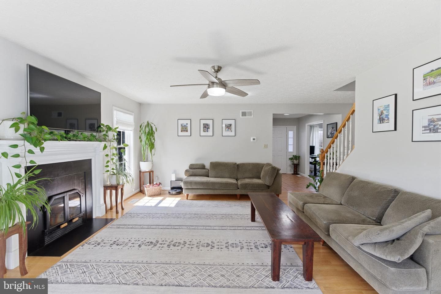 34 Renaissance Drive photo 26