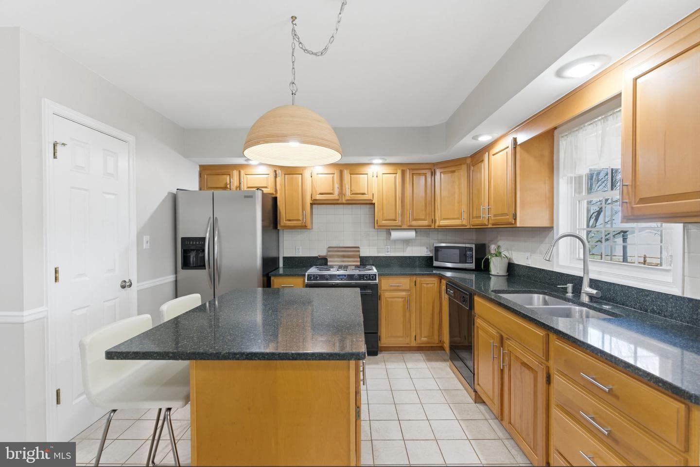 34 Renaissance Drive photo 35