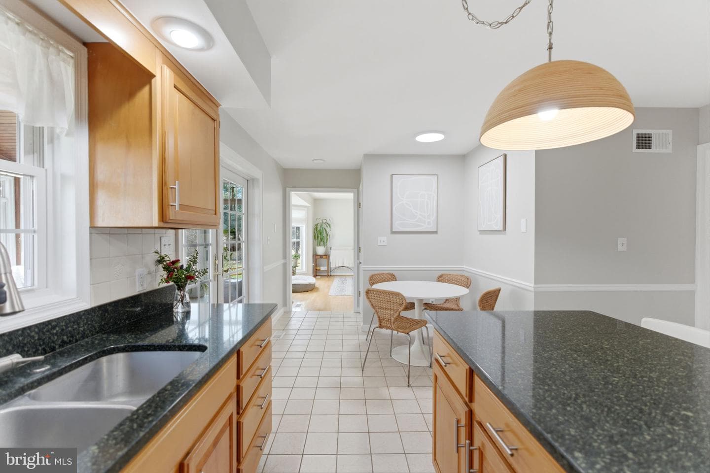 34 Renaissance Drive photo 38