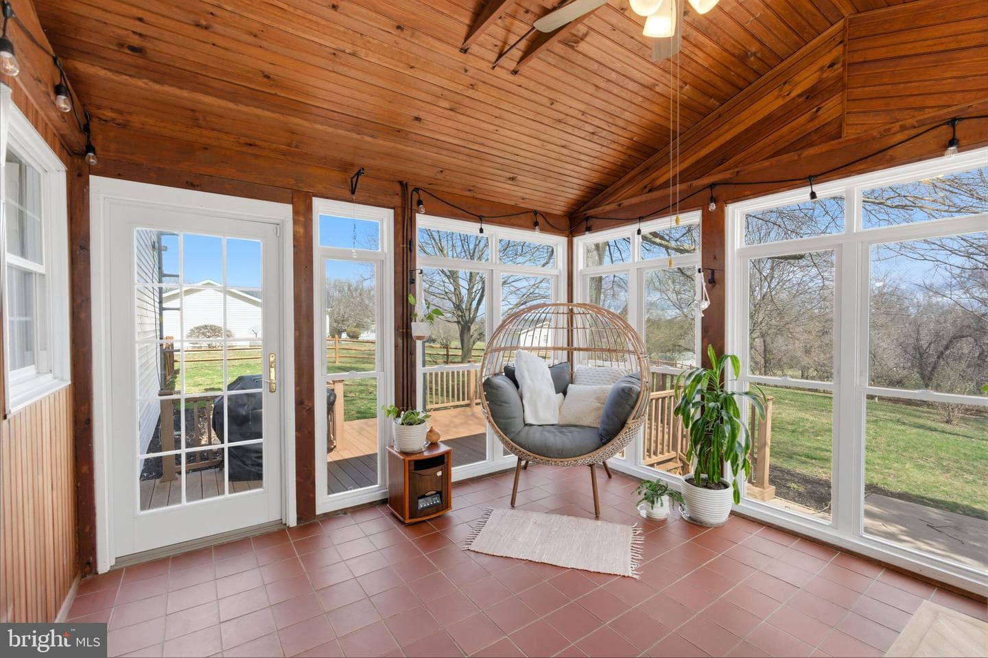 34 Renaissance Drive photo 42