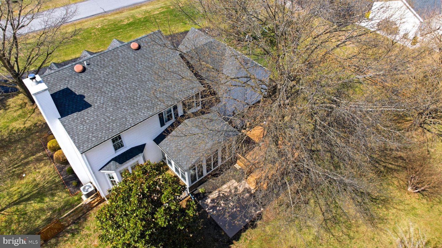 34 Renaissance Drive photo 61
