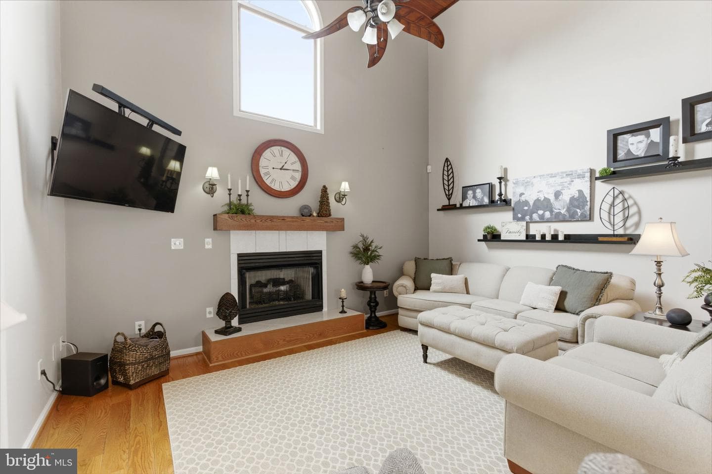 17 Renaissance Drive photo 19