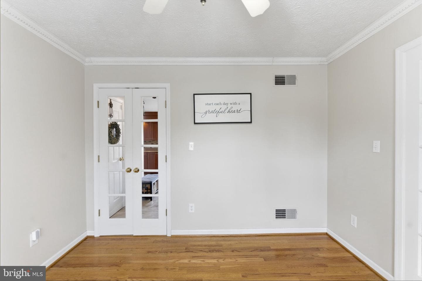 17 Renaissance Drive photo 35