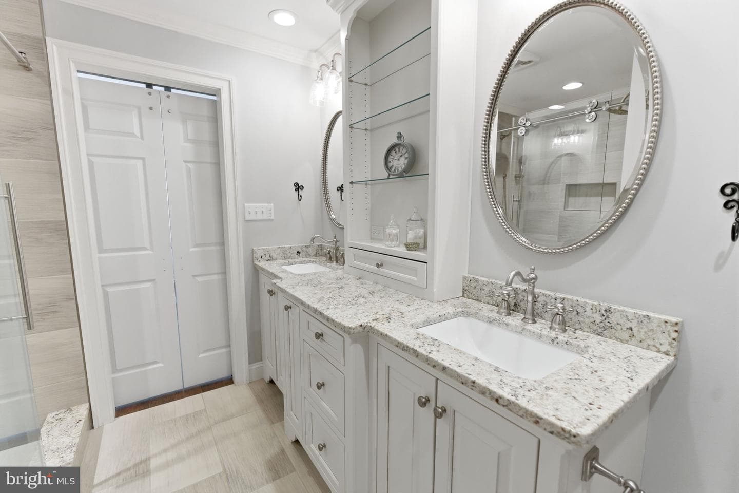 17 Renaissance Drive photo 50