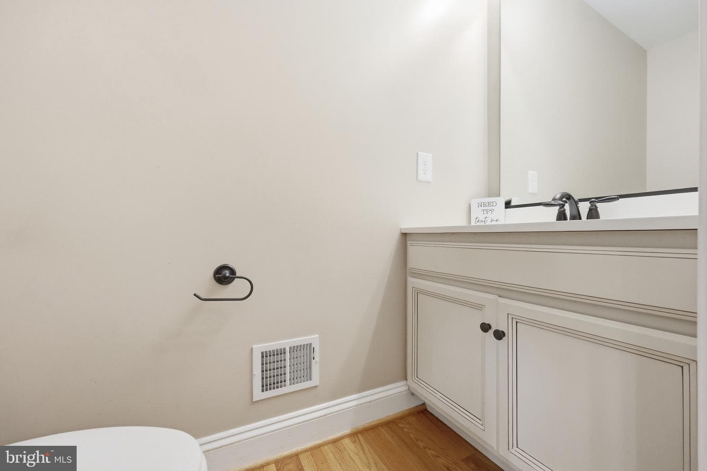 15 Branson Court photo 8