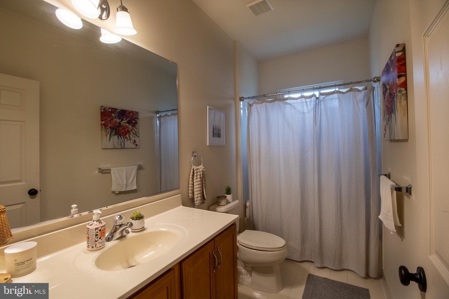 104 E Strathmore Way E photo 51