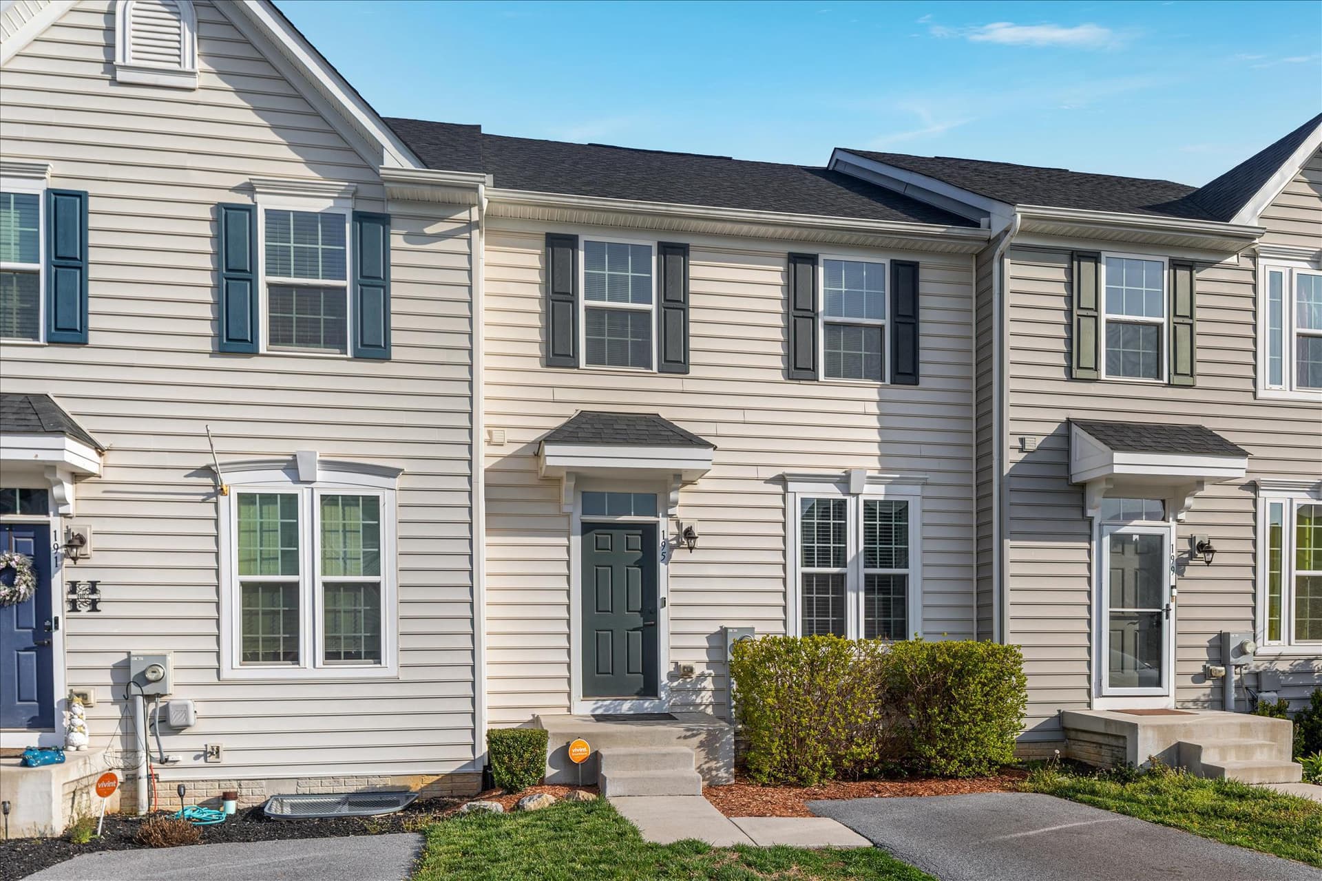 195 Ontario Drive photo 24