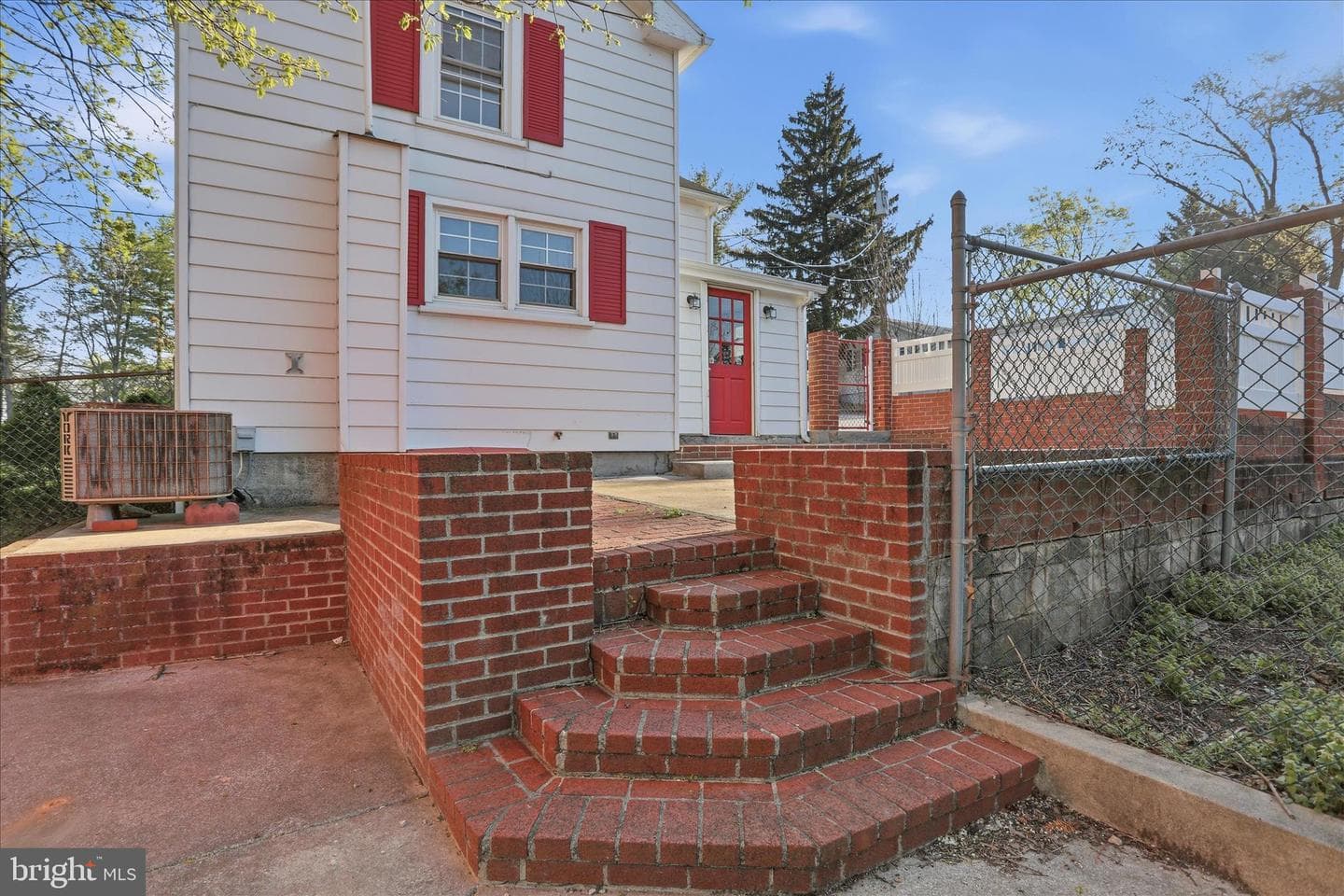 201 Rick Street photo 5