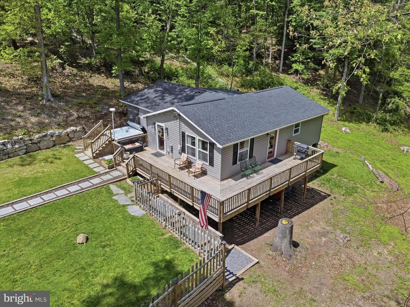 3147 Mountain Lake Road photo 2