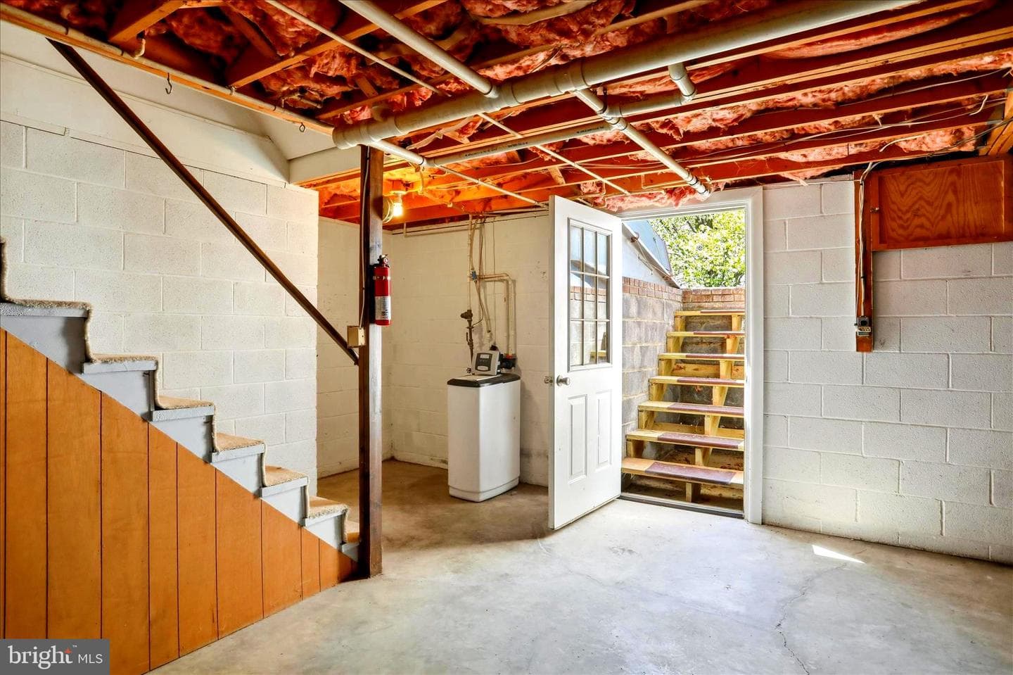 229 Hollis Drive photo 47