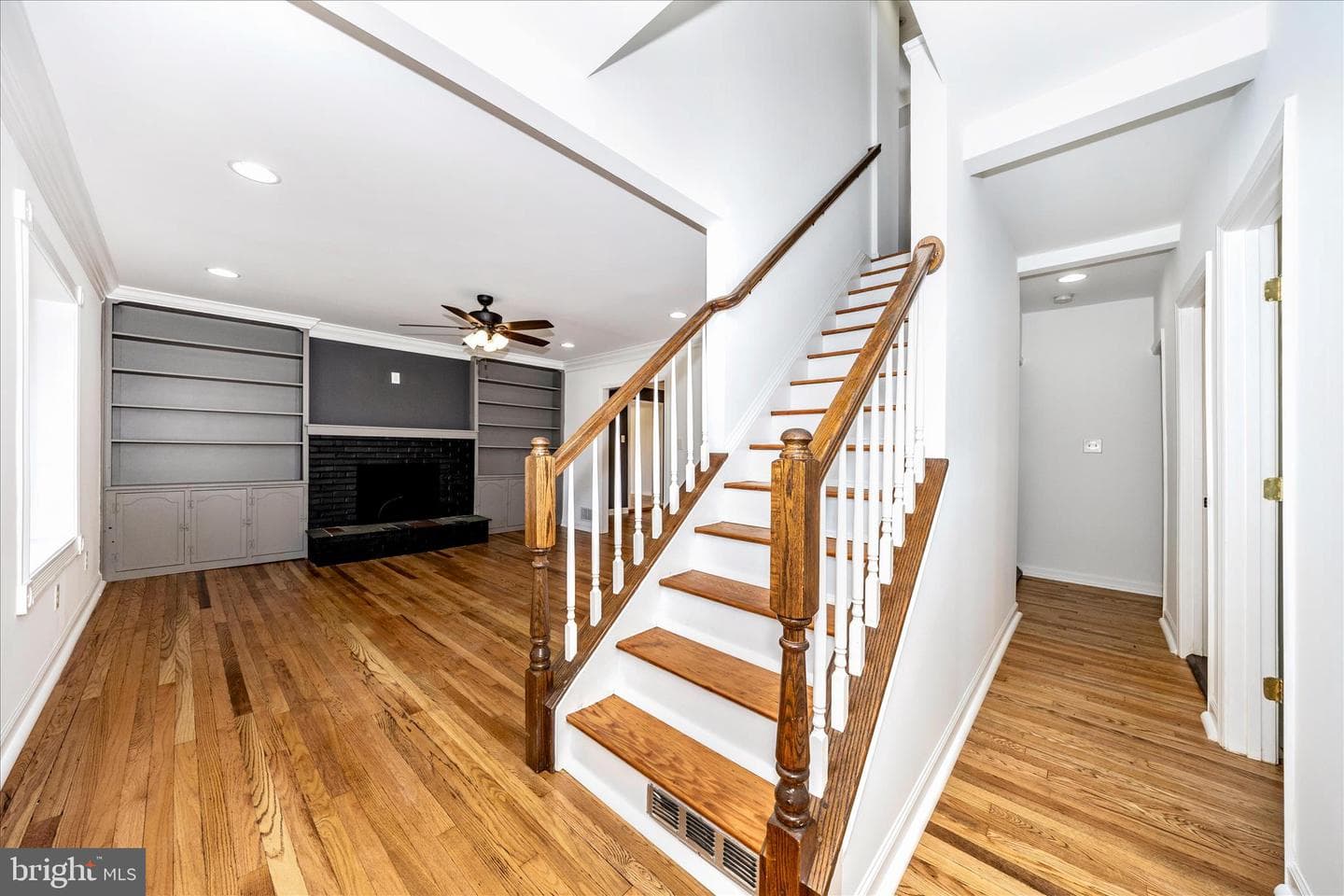 10167 Winchester Avenue photo 2