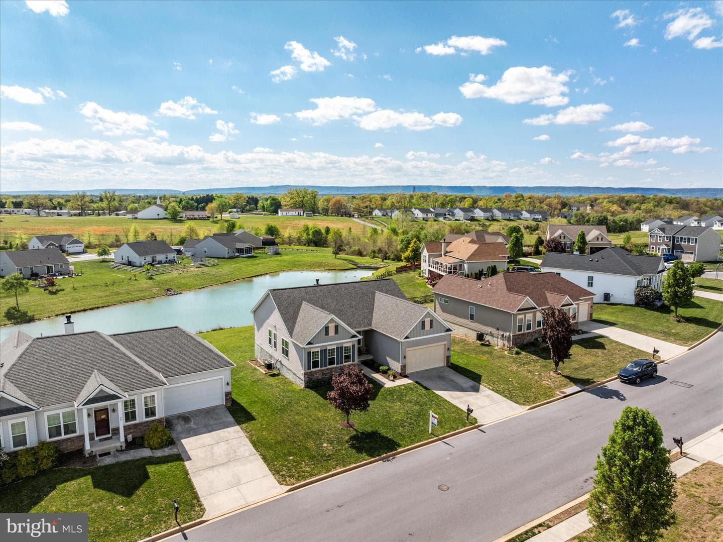 88 Aldershot Drive photo 46