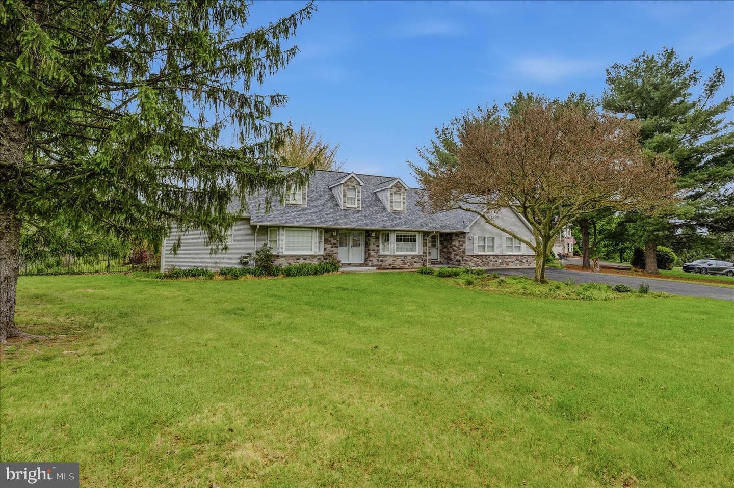 236 Babbling Brook Lane photo 32