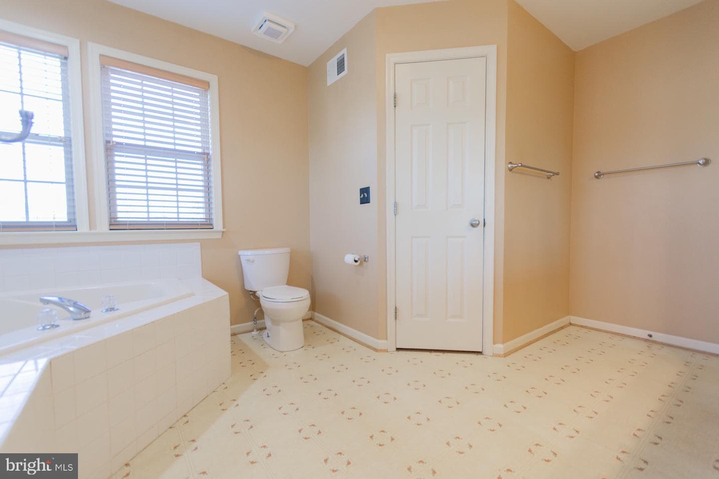 103 Lacosta Boulevard photo 48