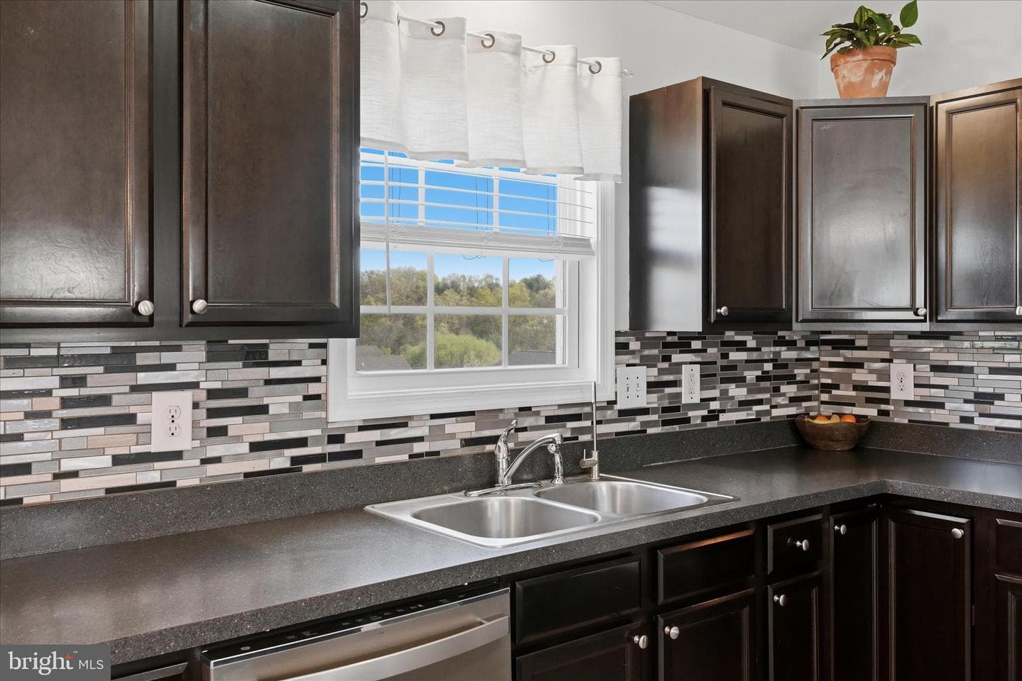 17 Mckinley Court photo 16