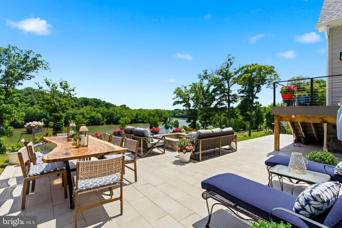 129 Agnese Court photo 4