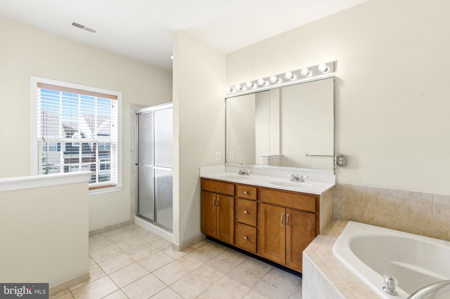 313 Lewisburg Lane photo 43