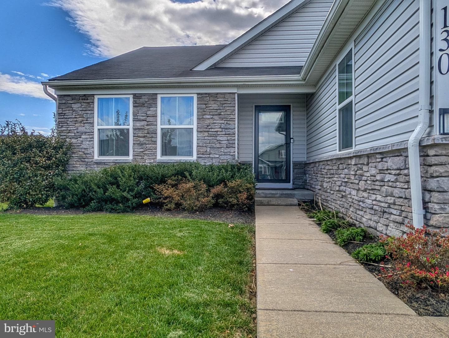 130 Norfolk Lane photo 4
