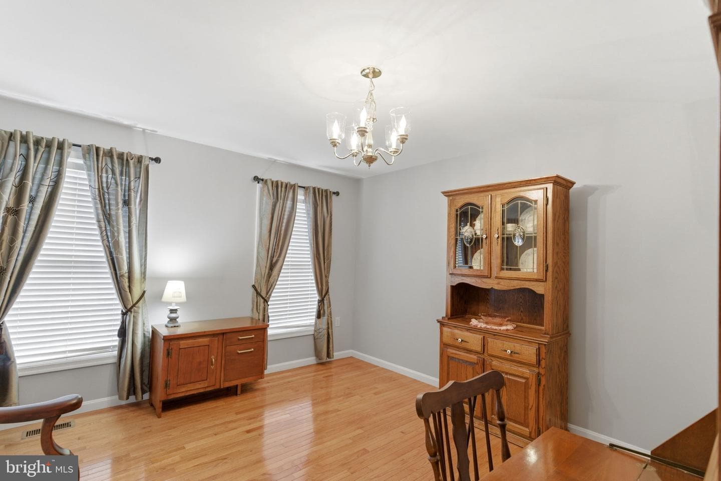 336 Zenith Drive photo 8