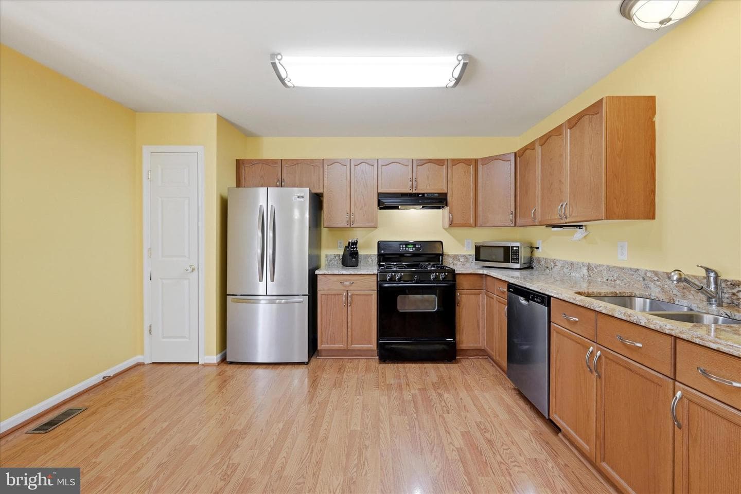 860 Marquette Drive photo 13