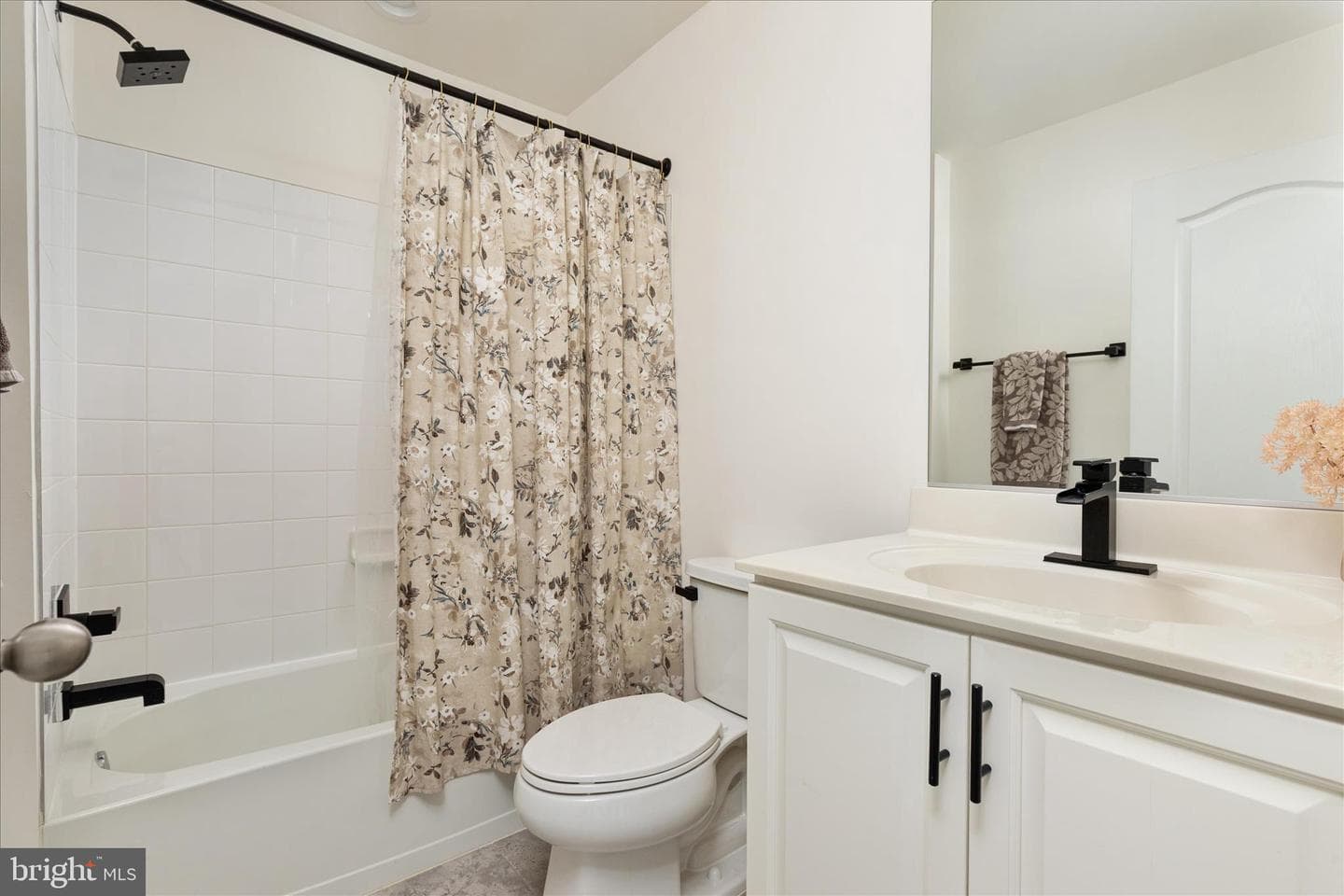 339 Eurasian Drive photo 8