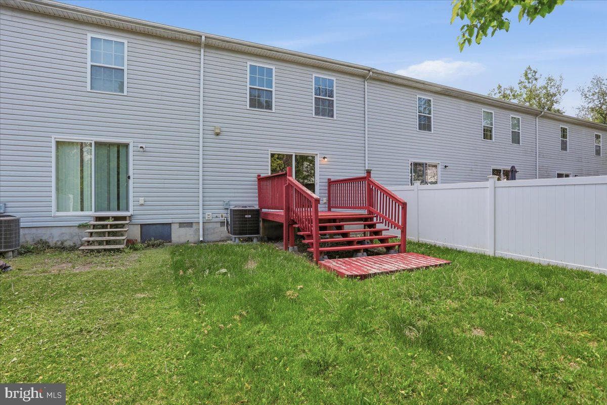388 Dorothy Court photo 29