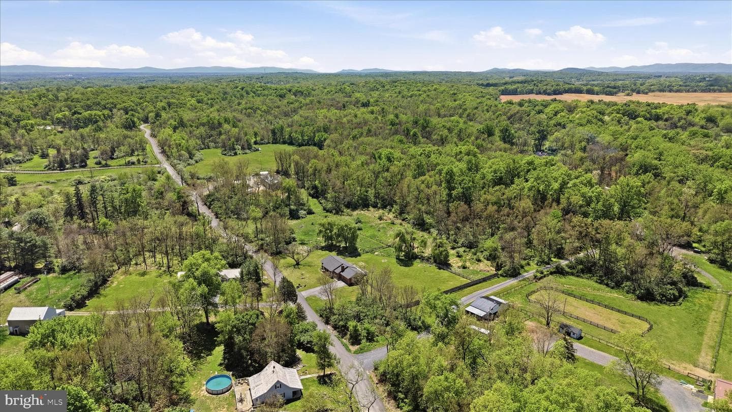 2712 Goldmiller Road photo 46