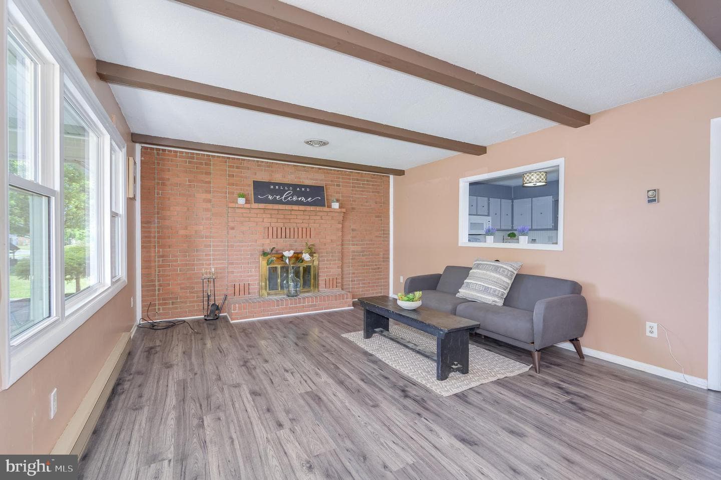 486 Richard Street photo 4