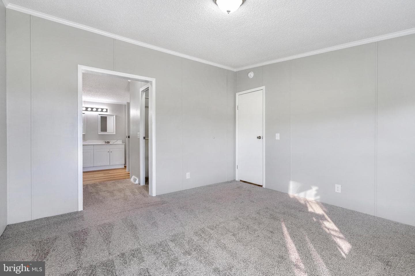 3637 Williamsport Pike photo 17