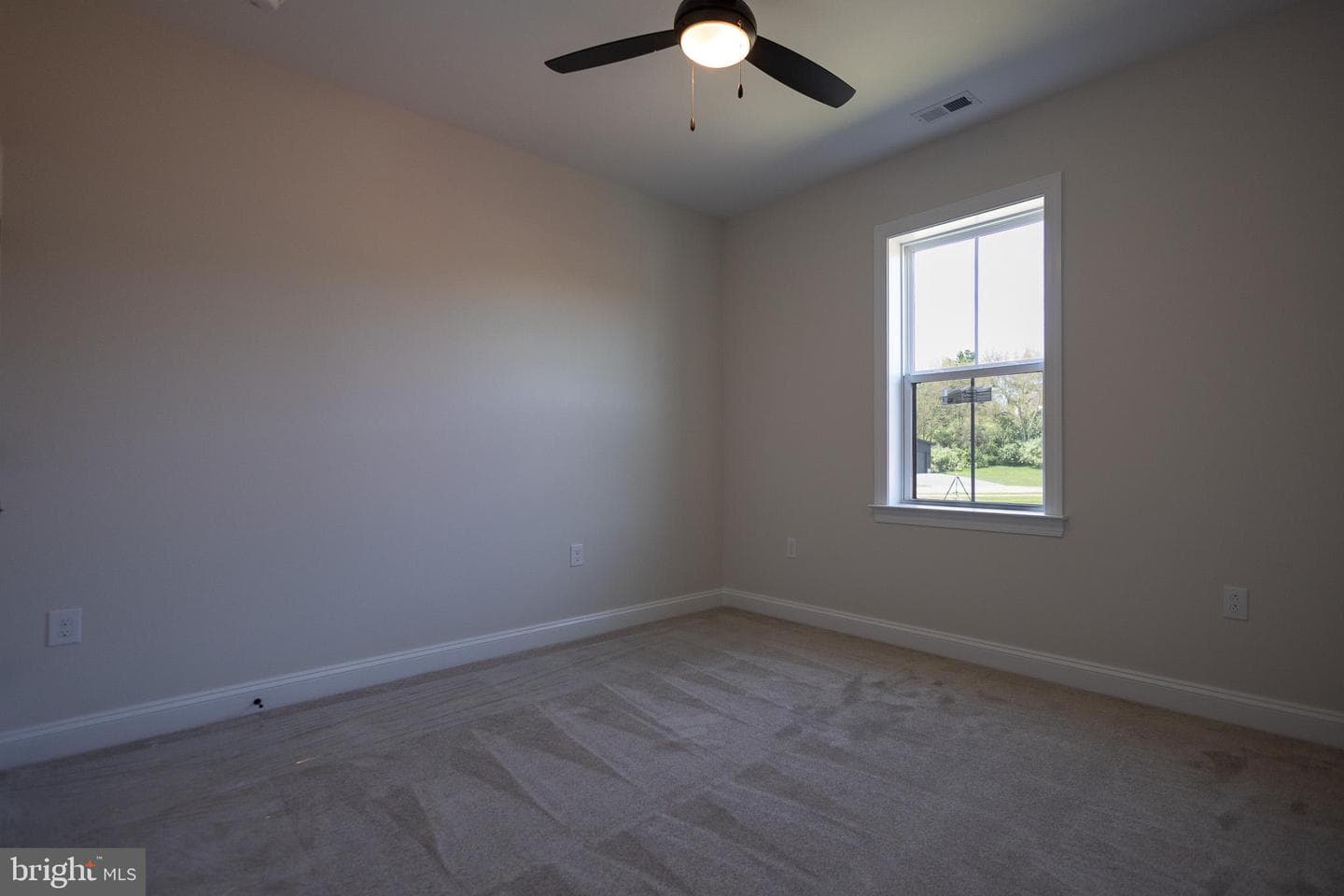 70 Midland Court photo 39