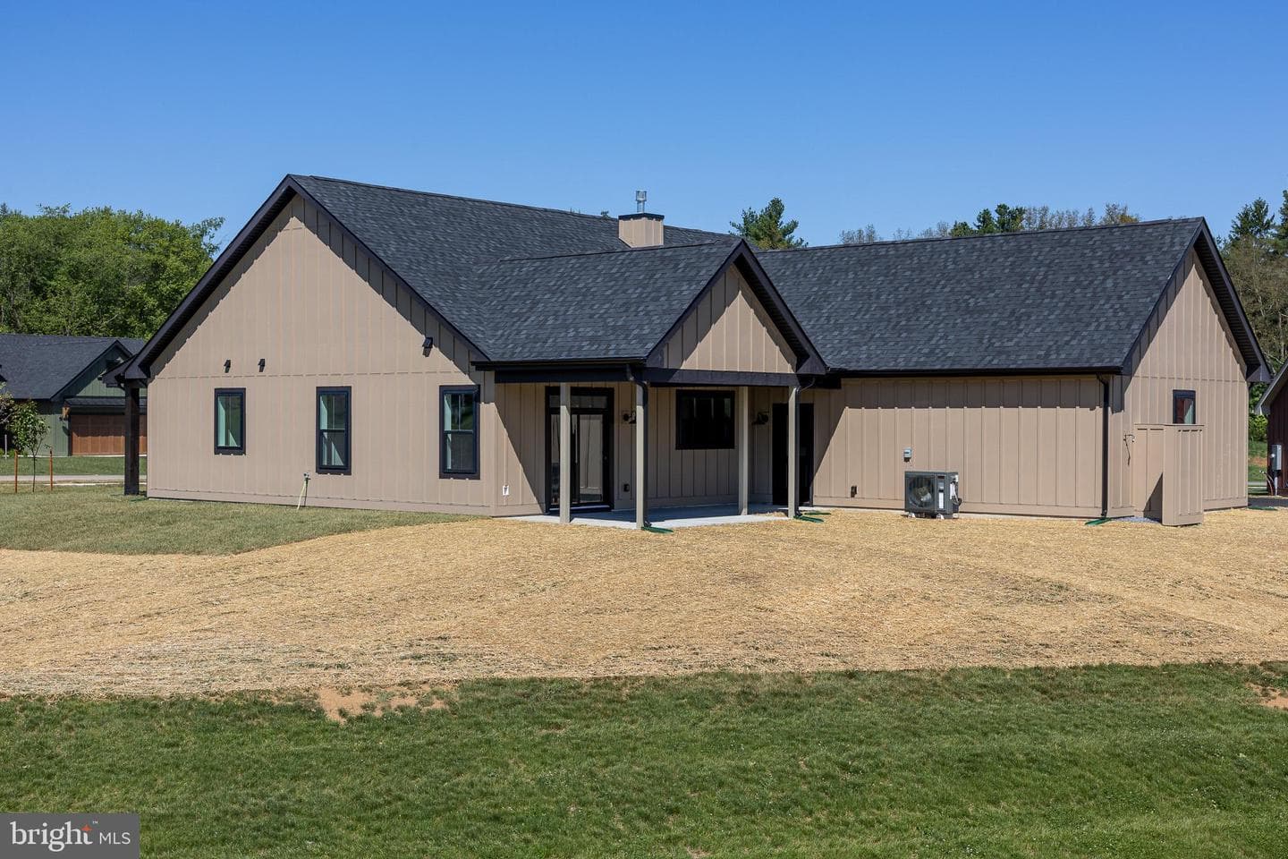 70 Midland Court photo 8