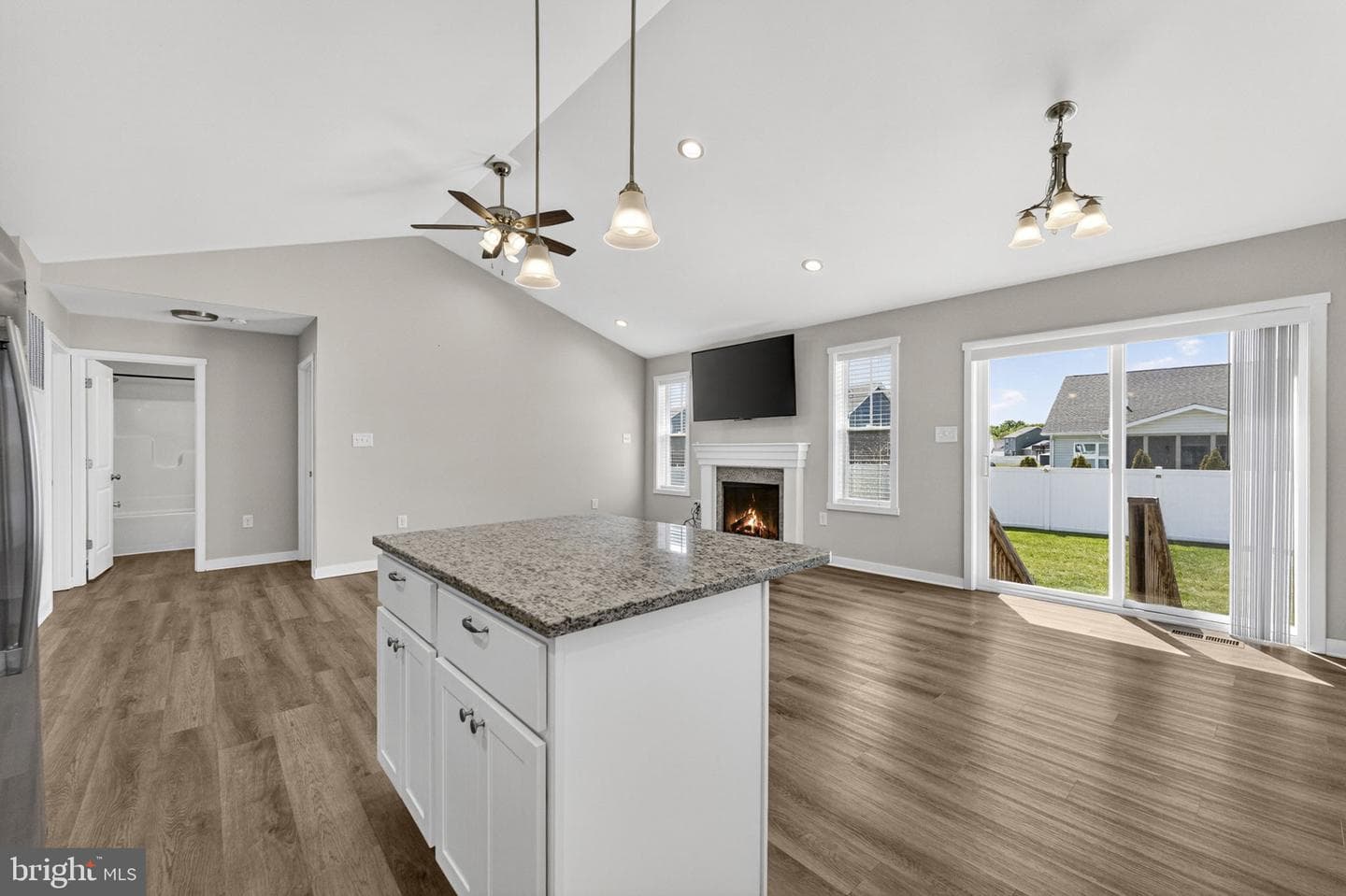 210 Lahaye Drive photo 19