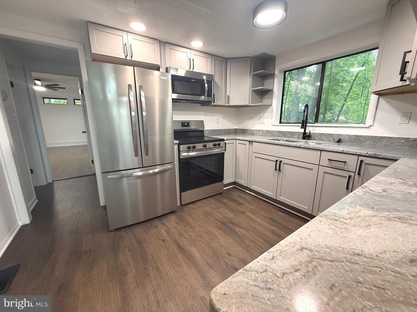 277 Endless Summer Rd photo 23