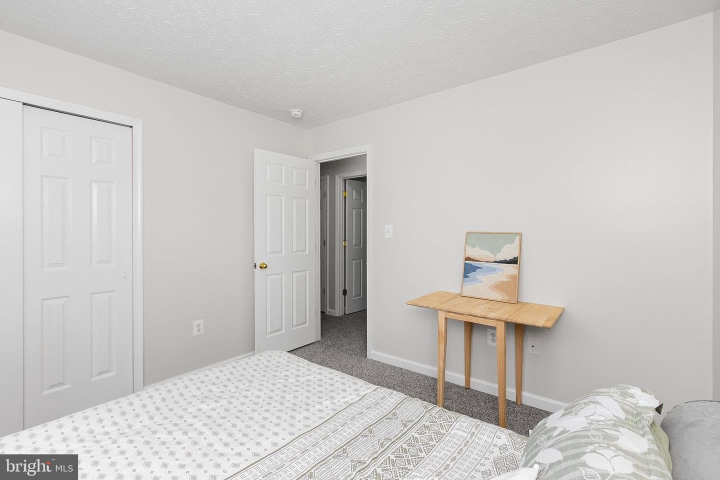 127 Thoreau Drive photo 18
