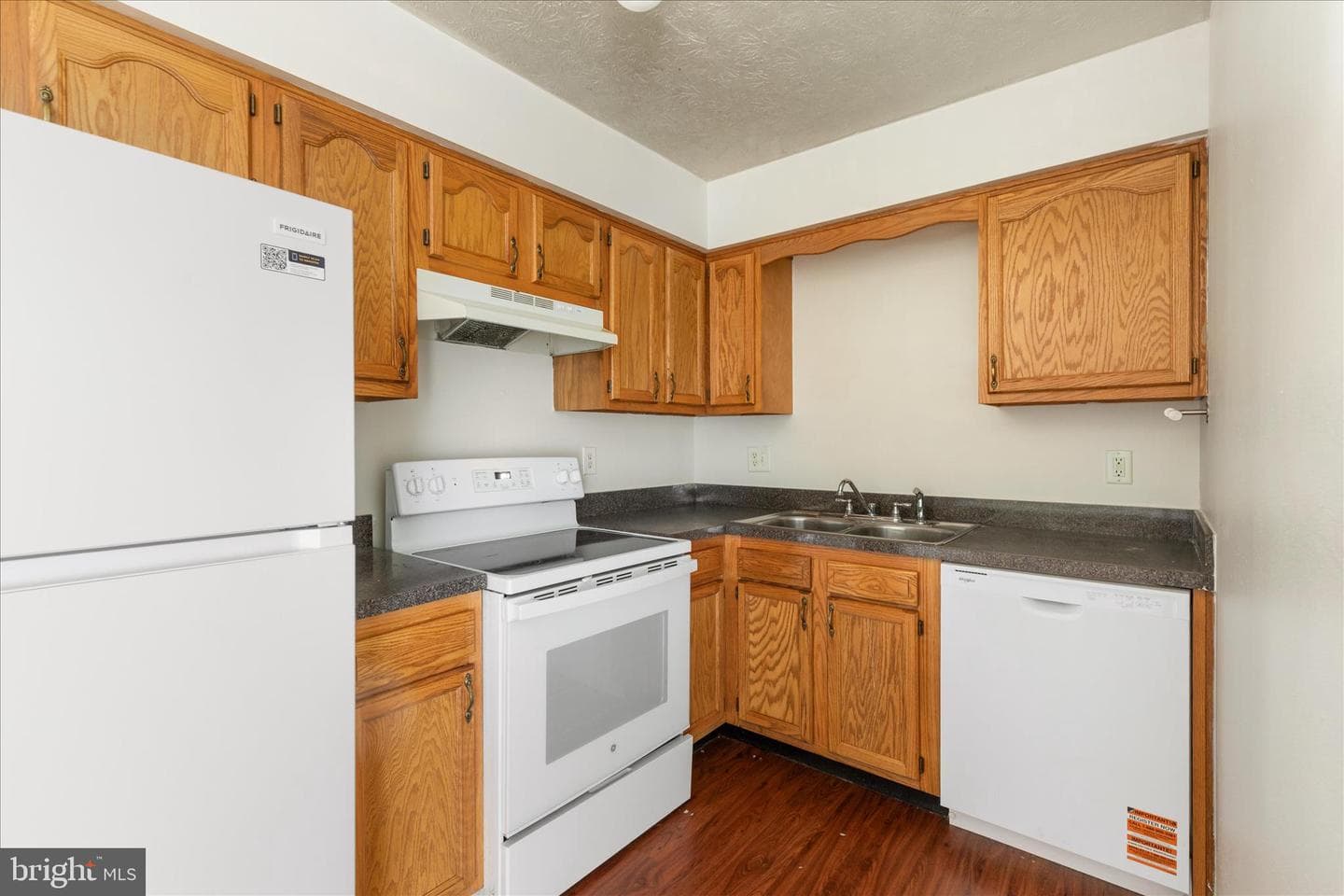 33 Dorothy Court photo 10